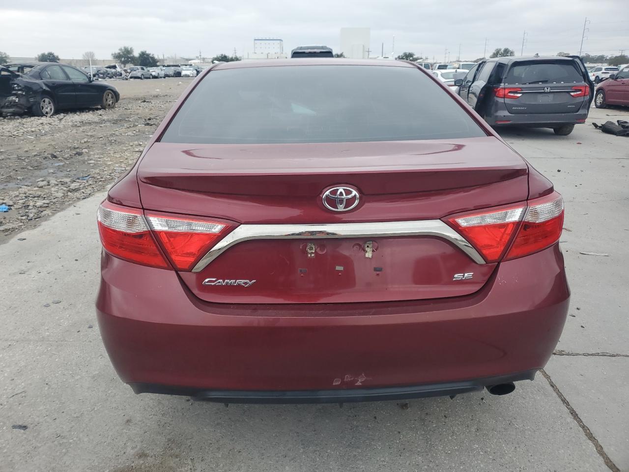 2017 TOYOTA CAMRY LE - Фото 6