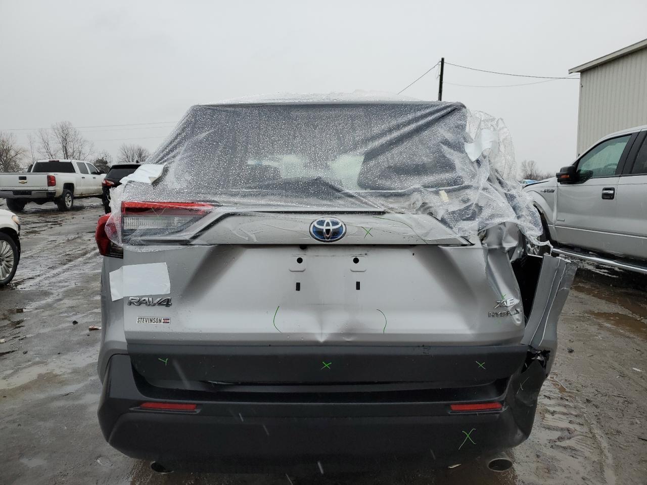 2020 TOYOTA RAV4 XLE - Image 6
