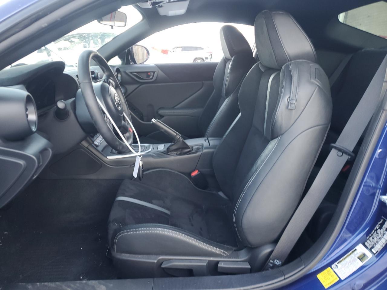 2023 TOYOTA GR 86 PREM - Фото 7
