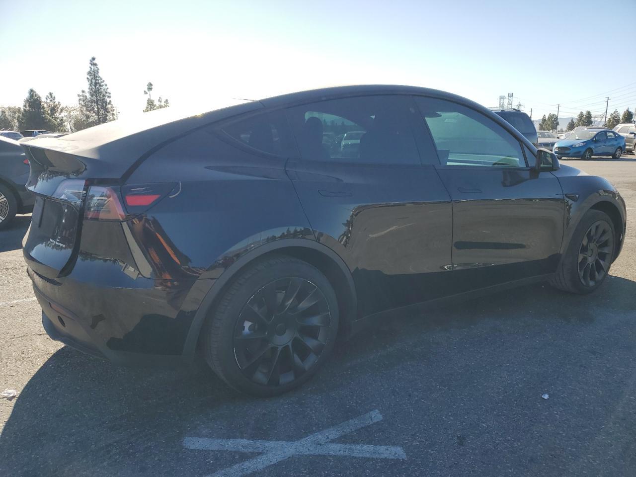 2022 TESLA MODEL Y - Image 3