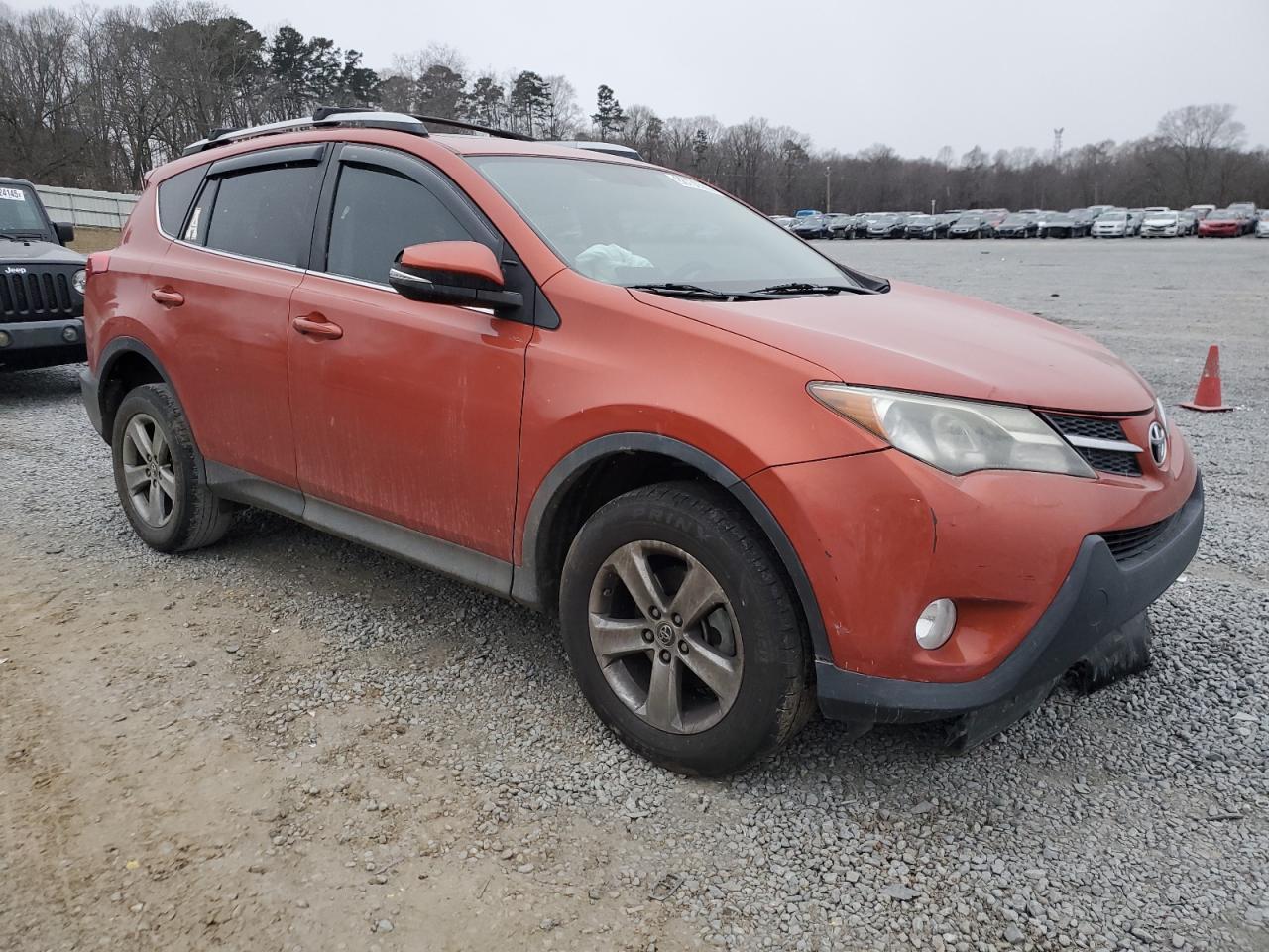 2015 TOYOTA RAV4 XLE - Фото 4