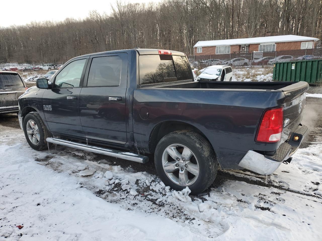 2015 RAM 1500 SLT - Image 2