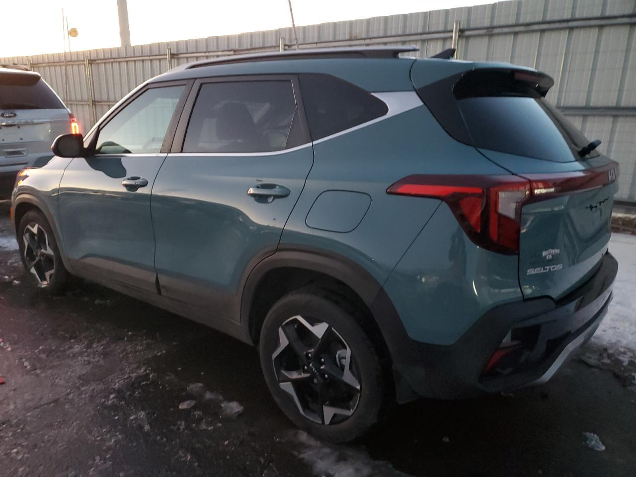 2024 KIA SELTOS EX - Image 2
