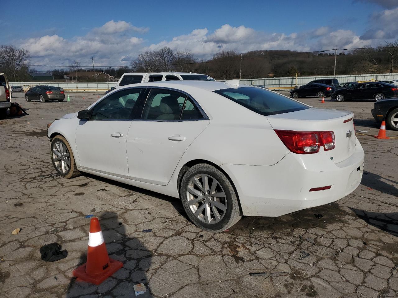 2015 CHEVROLET MALIBU 2LT - Фото 2
