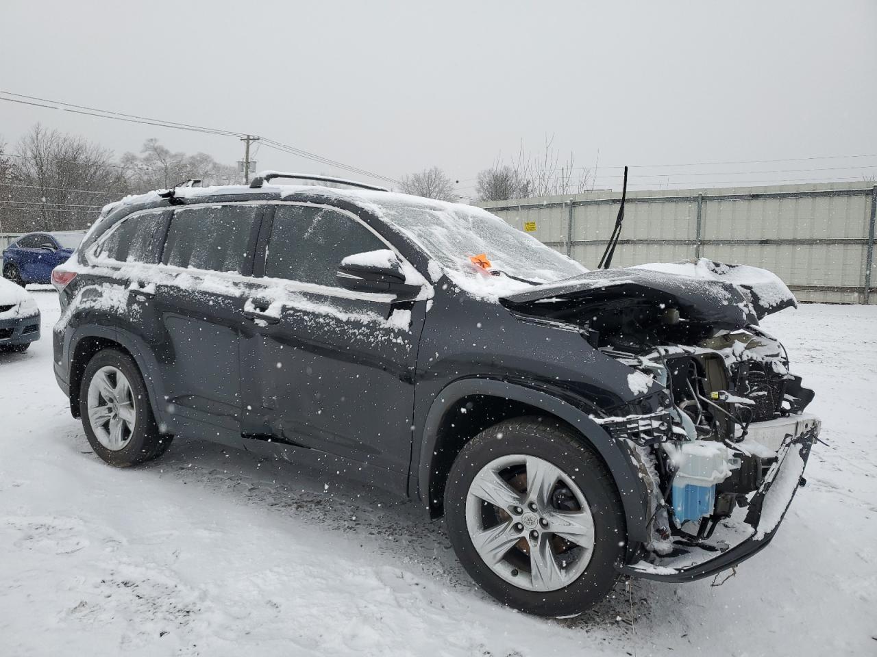2015 TOYOTA HIGHLANDER - Image 4