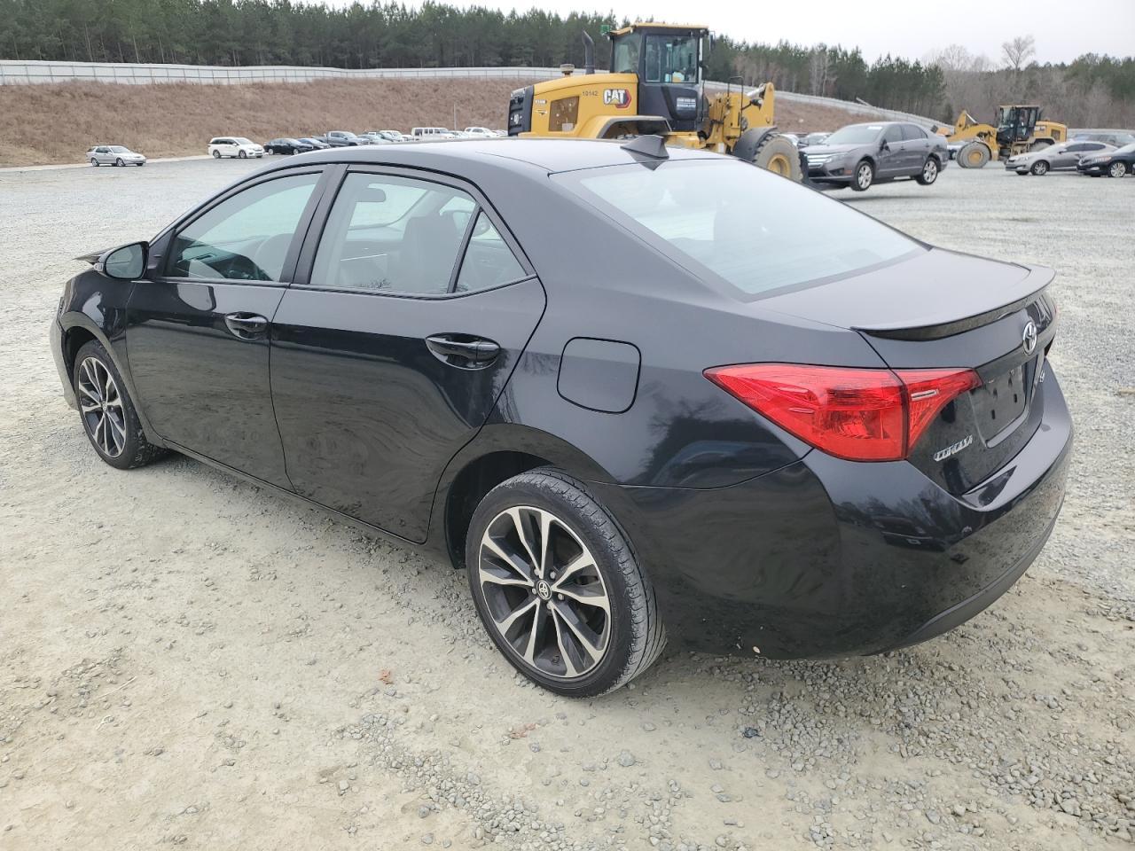 2019 TOYOTA COROLLA L - Фото 2