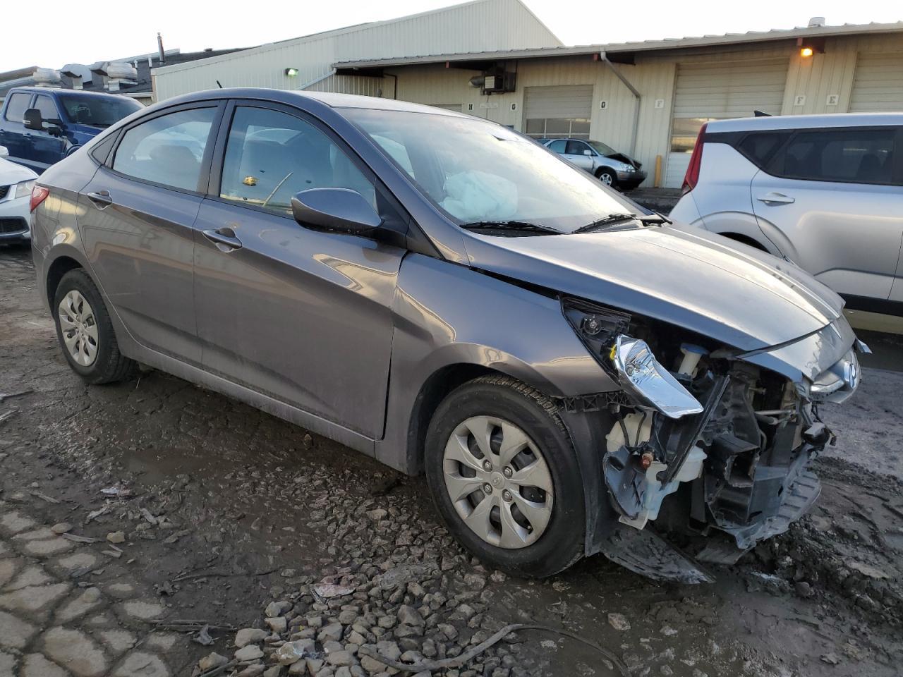 2015 HYUNDAI ACCENT GLS - Фото 4