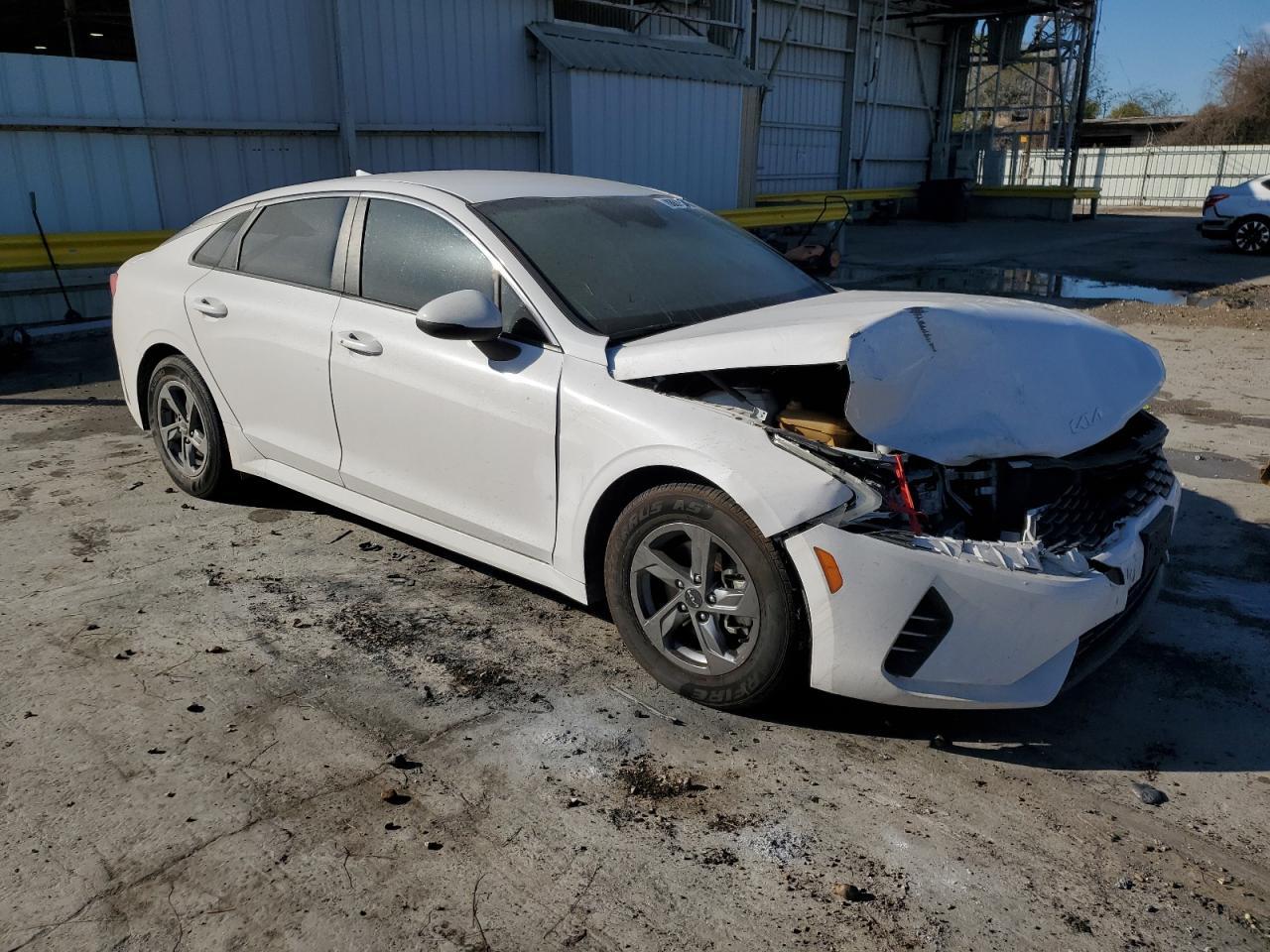 2023 KIA K5 LXS - Image 4