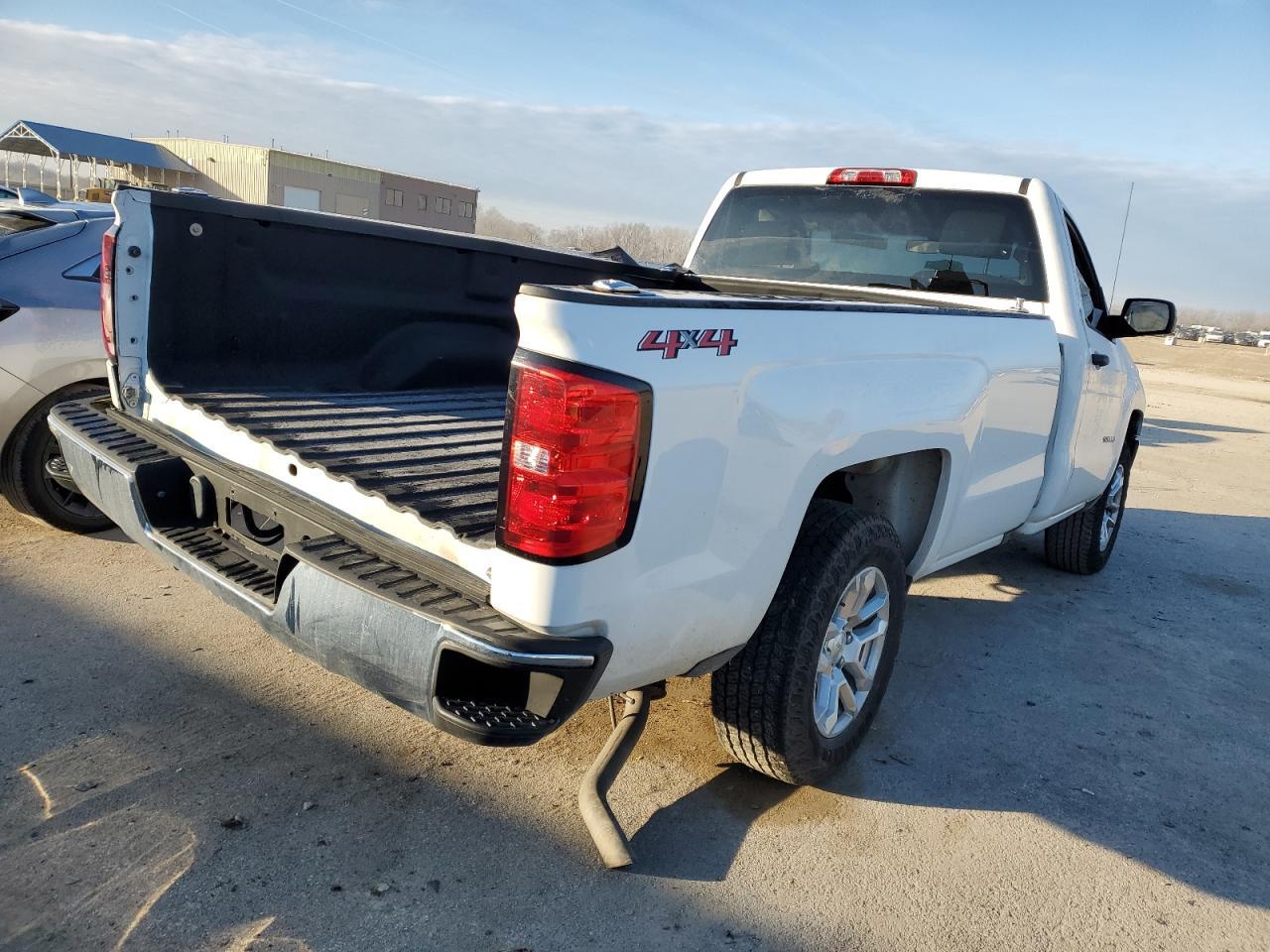 2018 CHEVROLET SILVERADO - Фото 3
