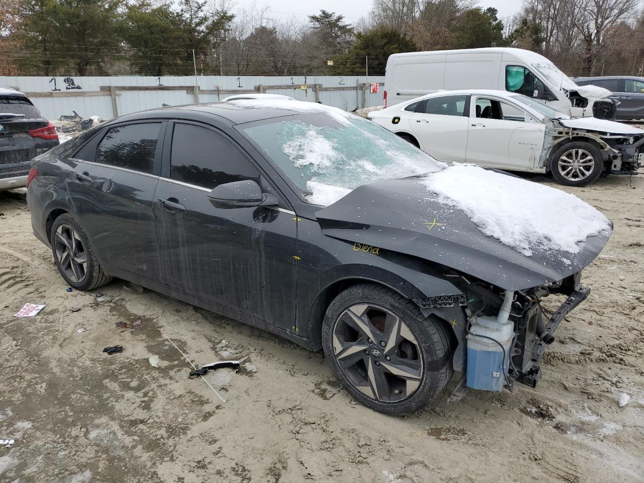 2022 HYUNDAI ELANTRA SE - Фото 4