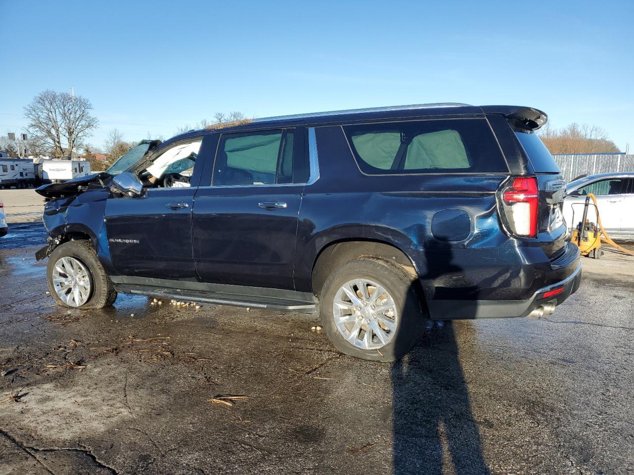 2021 CHEVROLET SUBURBAN K - Фото 2
