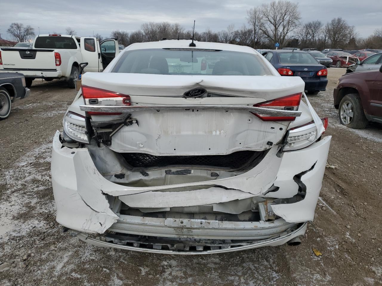 2017 FORD FUSION S - Фото 6