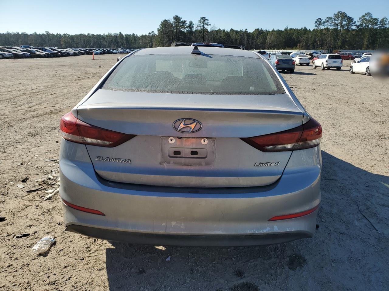 2017 HYUNDAI ELANTRA SE - Фото 6