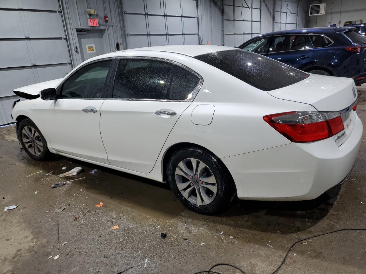 2014 HONDA ACCORD LX - Image 2