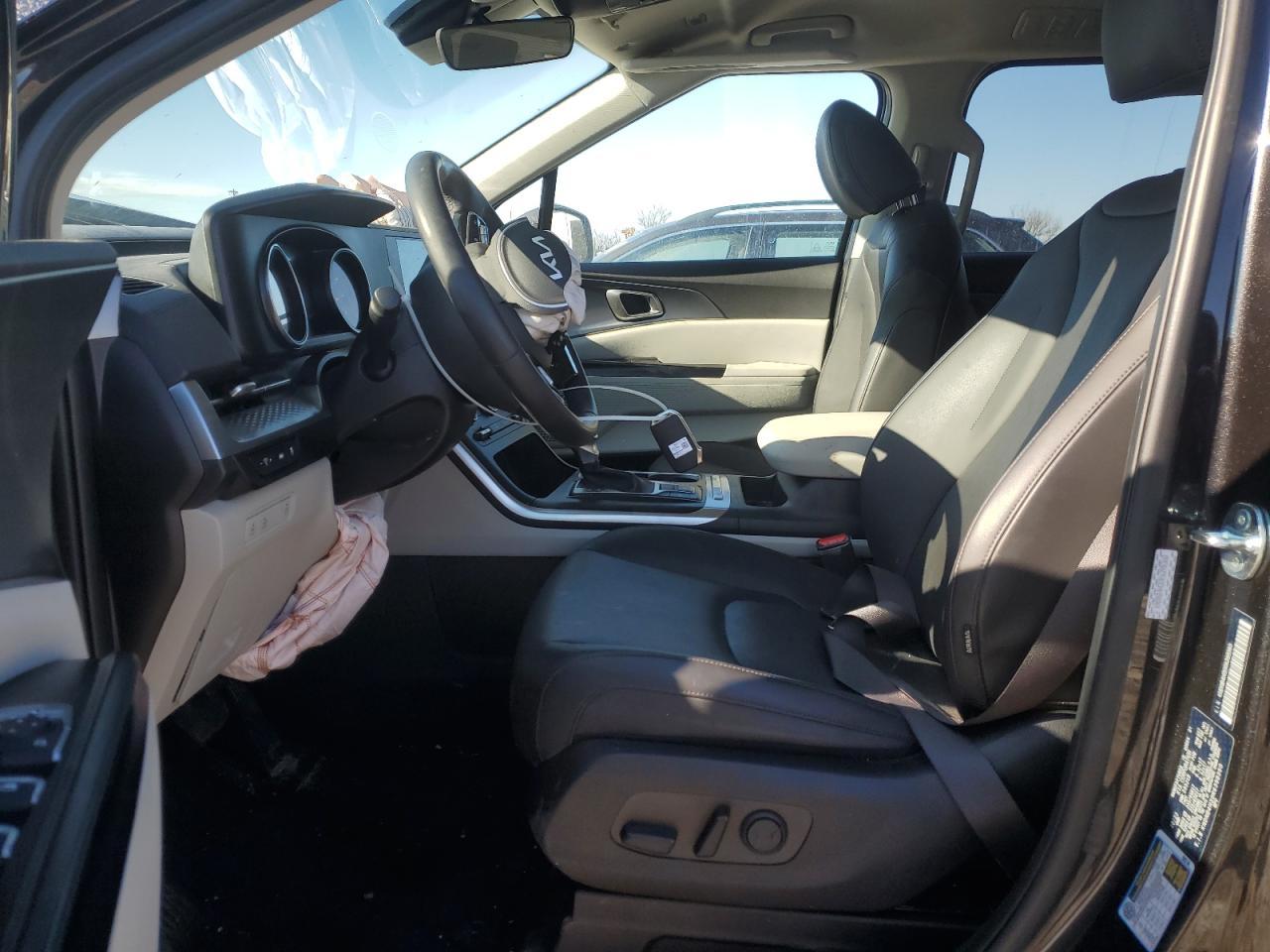 2024 KIA CARNIVAL L - Фото 7