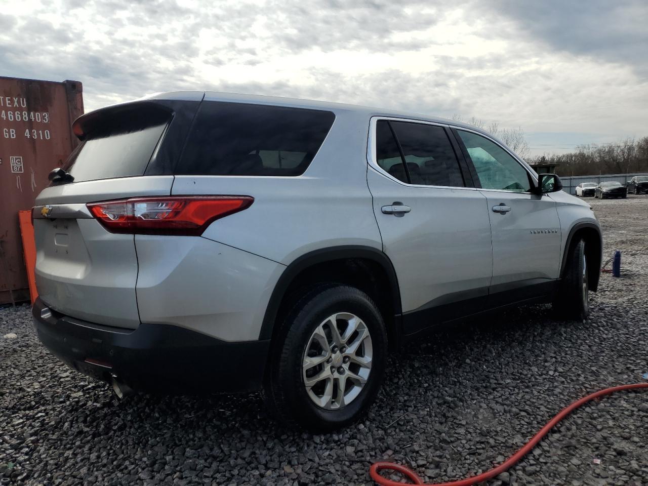 2018 CHEVROLET TRAVERSE L - Фото 3