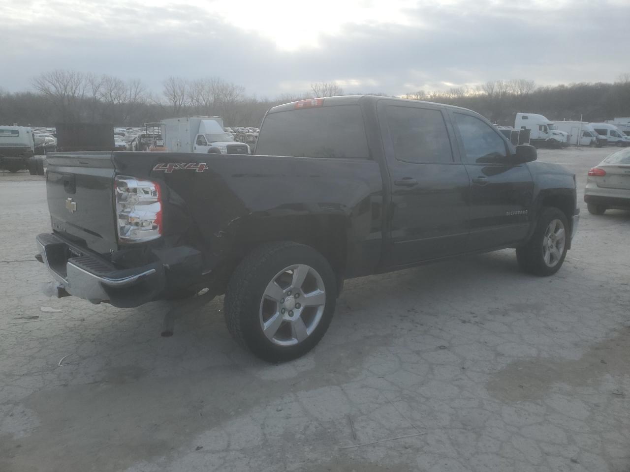 2015 CHEVROLET SILVERADO - Image 3