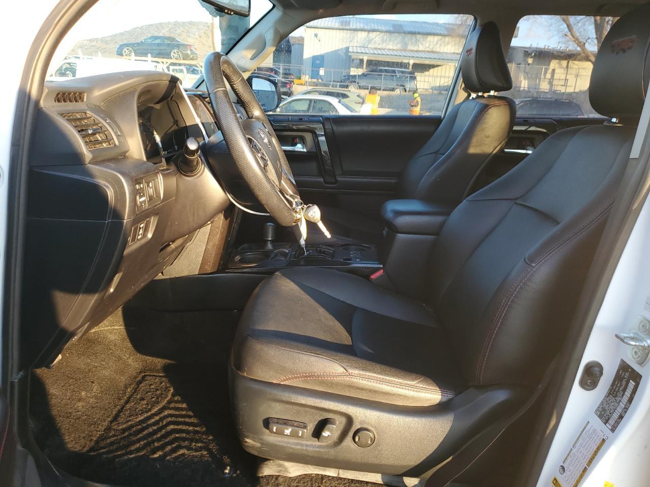 2018 TOYOTA 4RUNNER SR - Image 7
