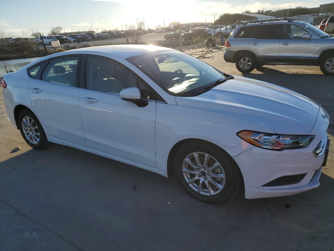 2017 FORD FUSION S - Фото 4