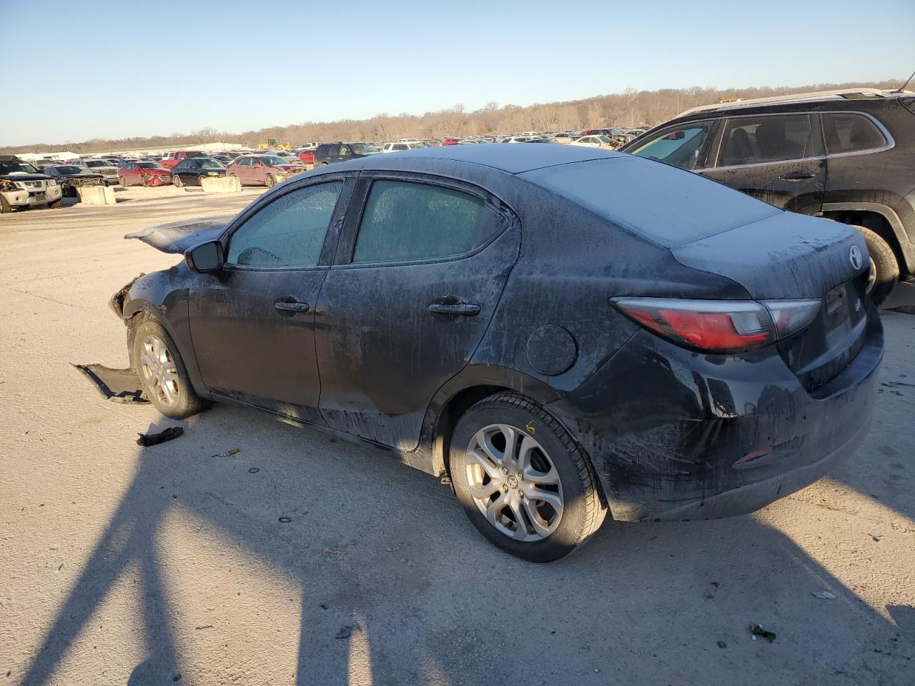 2017 TOYOTA YARIS IA - Фото 2