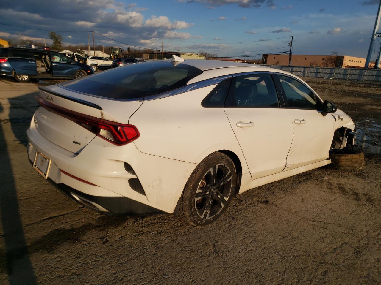 2023 KIA K5 GT LINE - Фото 3