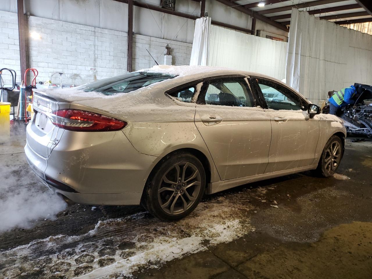 2017 FORD FUSION SE - Image 3
