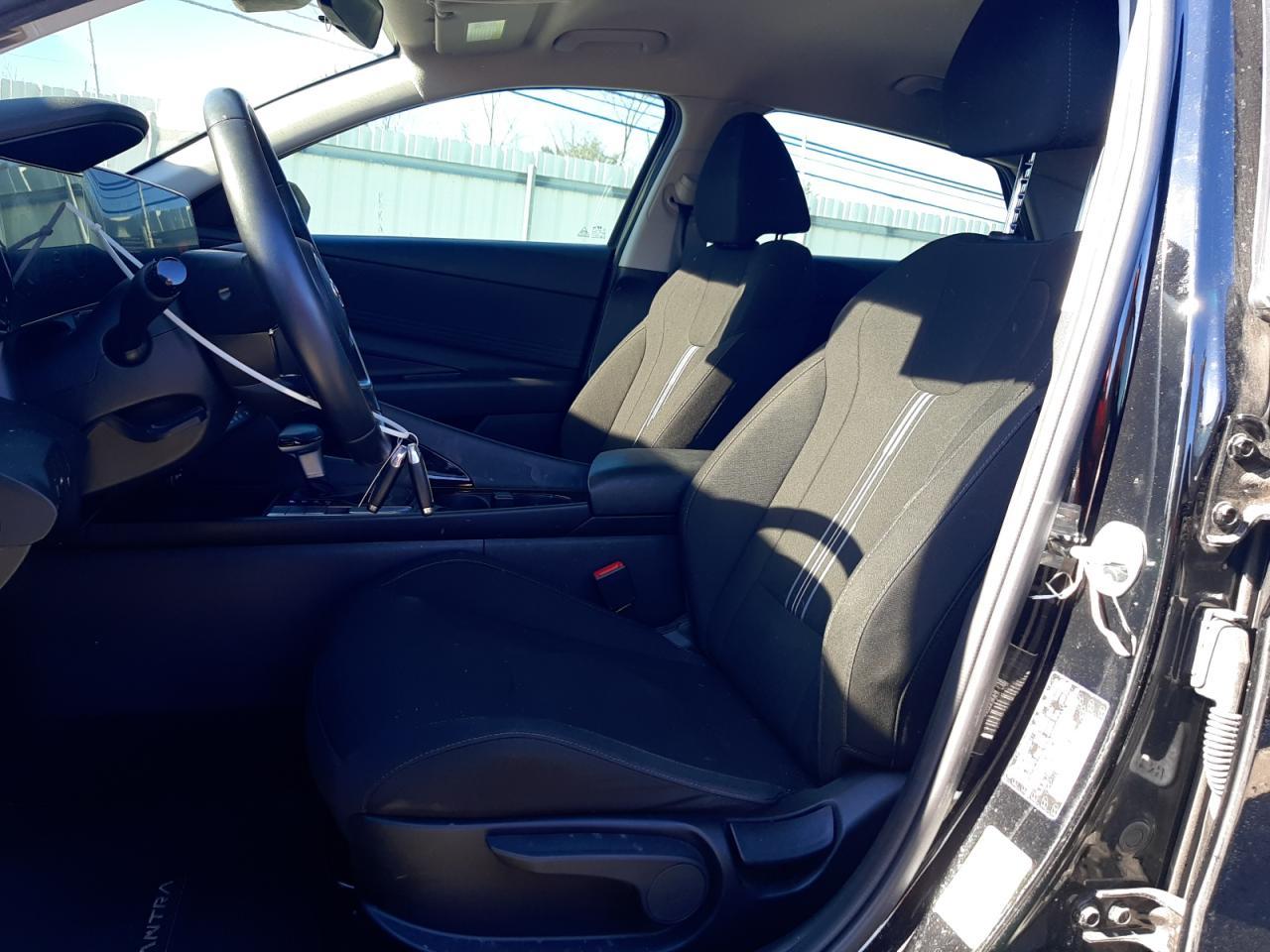 2023 HYUNDAI ELANTRA SE - Фото 7