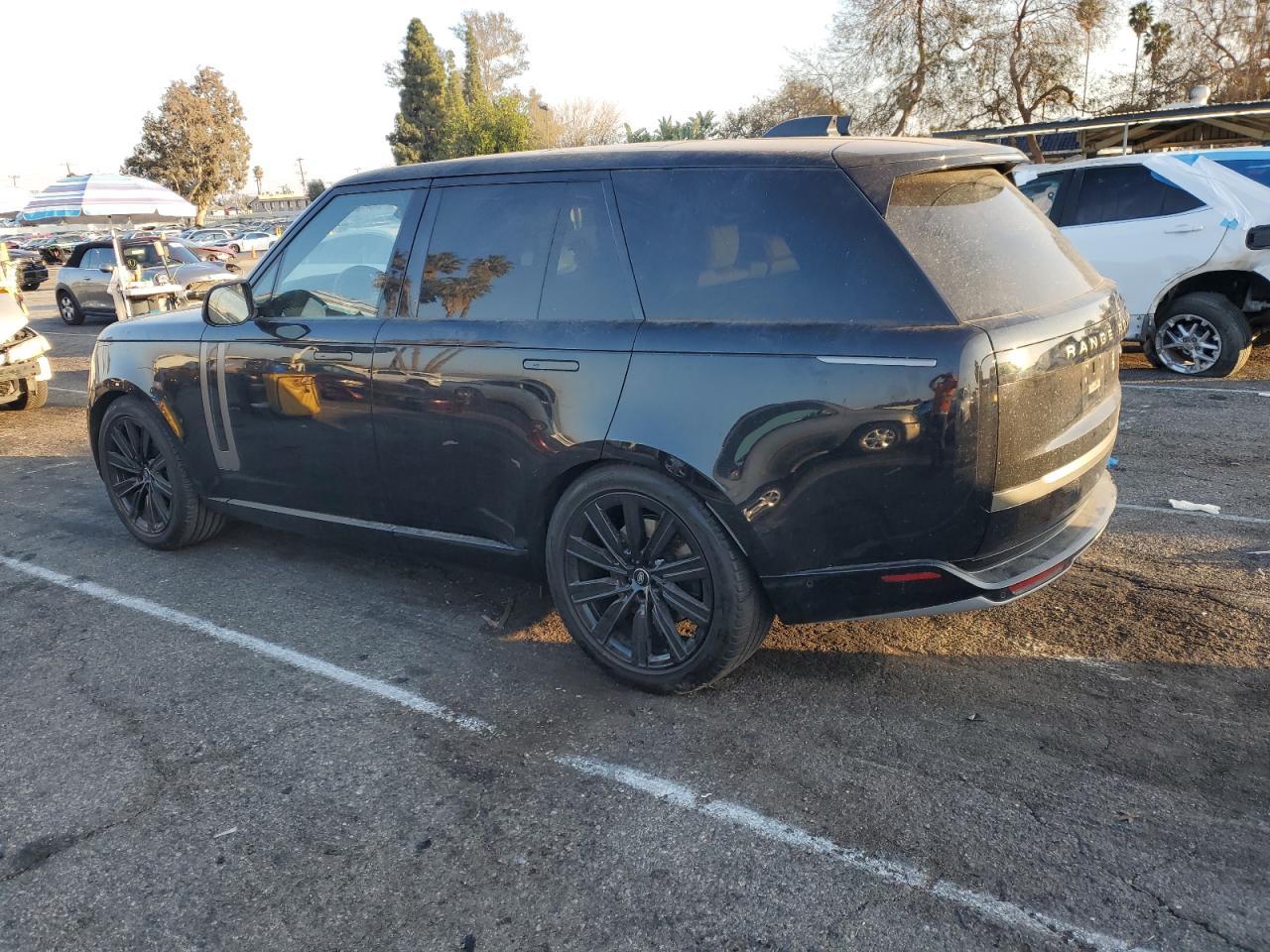2023 LAND ROVER RANGE ROVE - Image 2