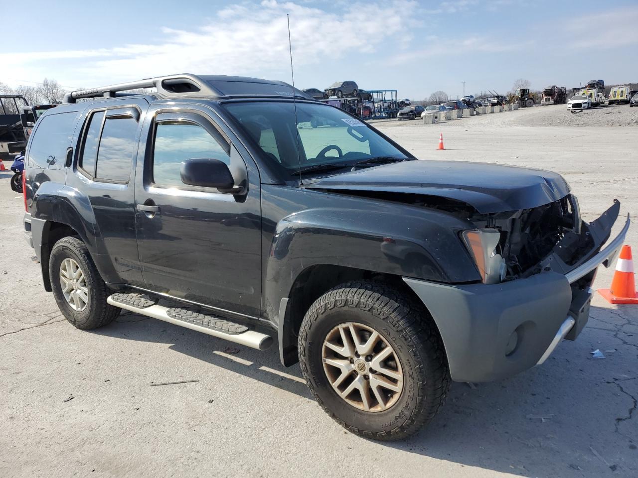 2015 NISSAN XTERRA X - Фото 4