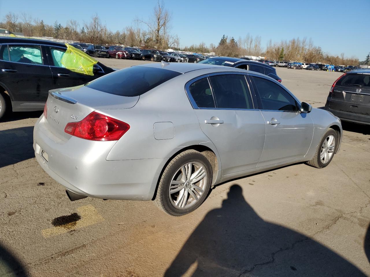 2012 INFINITI G37 - Image 3