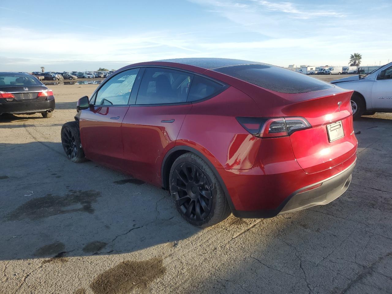 2024 TESLA MODEL Y - Image 2