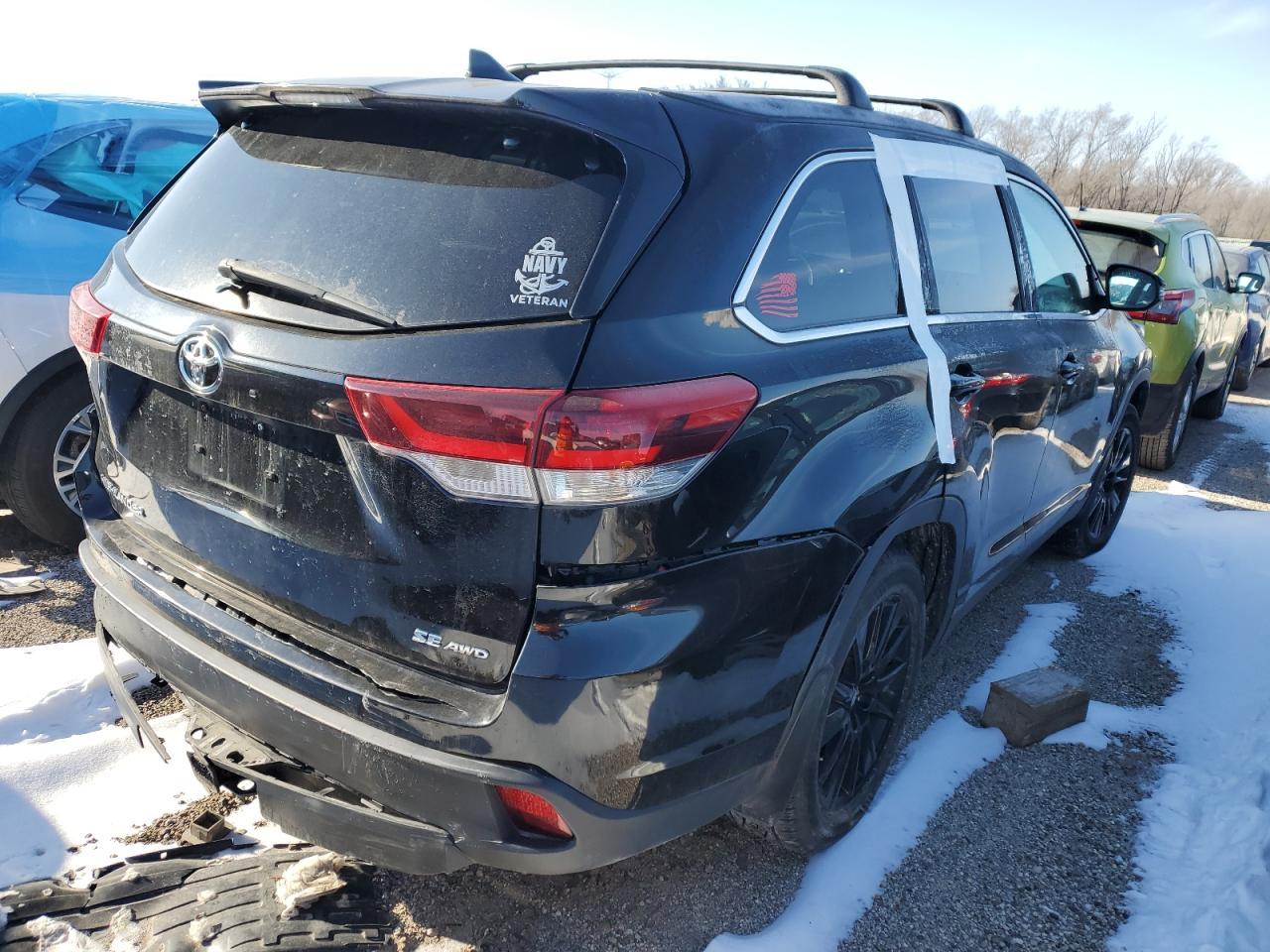 2019 TOYOTA HIGHLANDER - Image 3