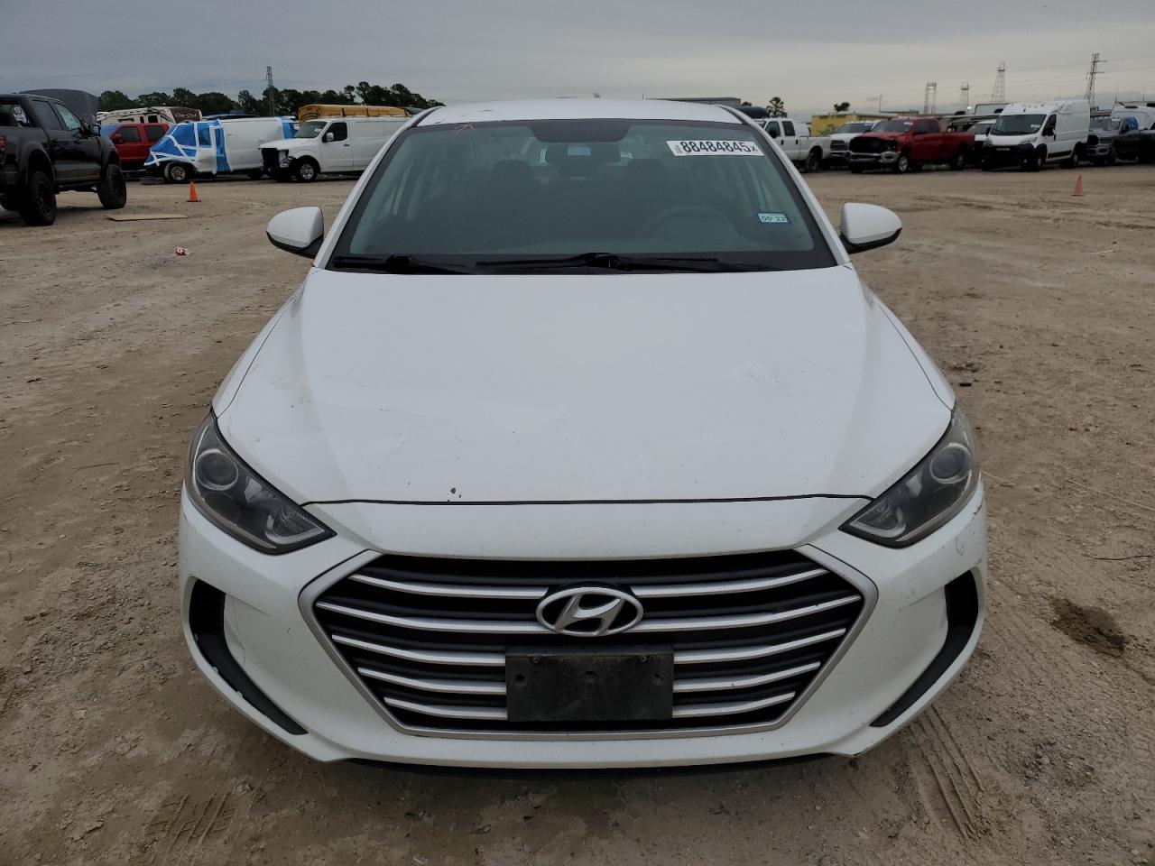2018 HYUNDAI ELANTRA SE - Image 5