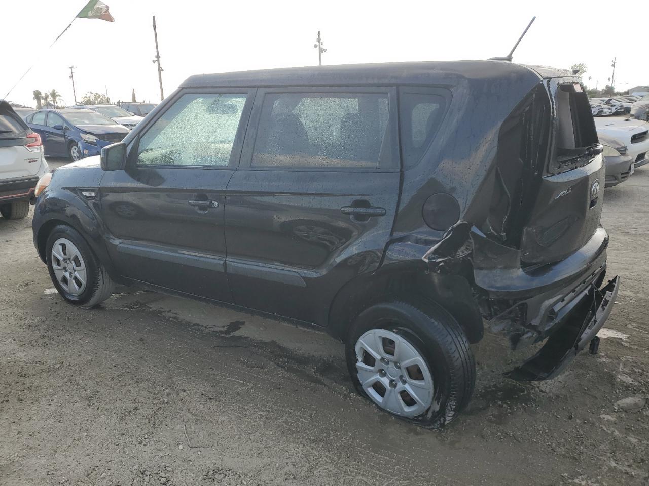 2013 KIA SOUL - Image 2