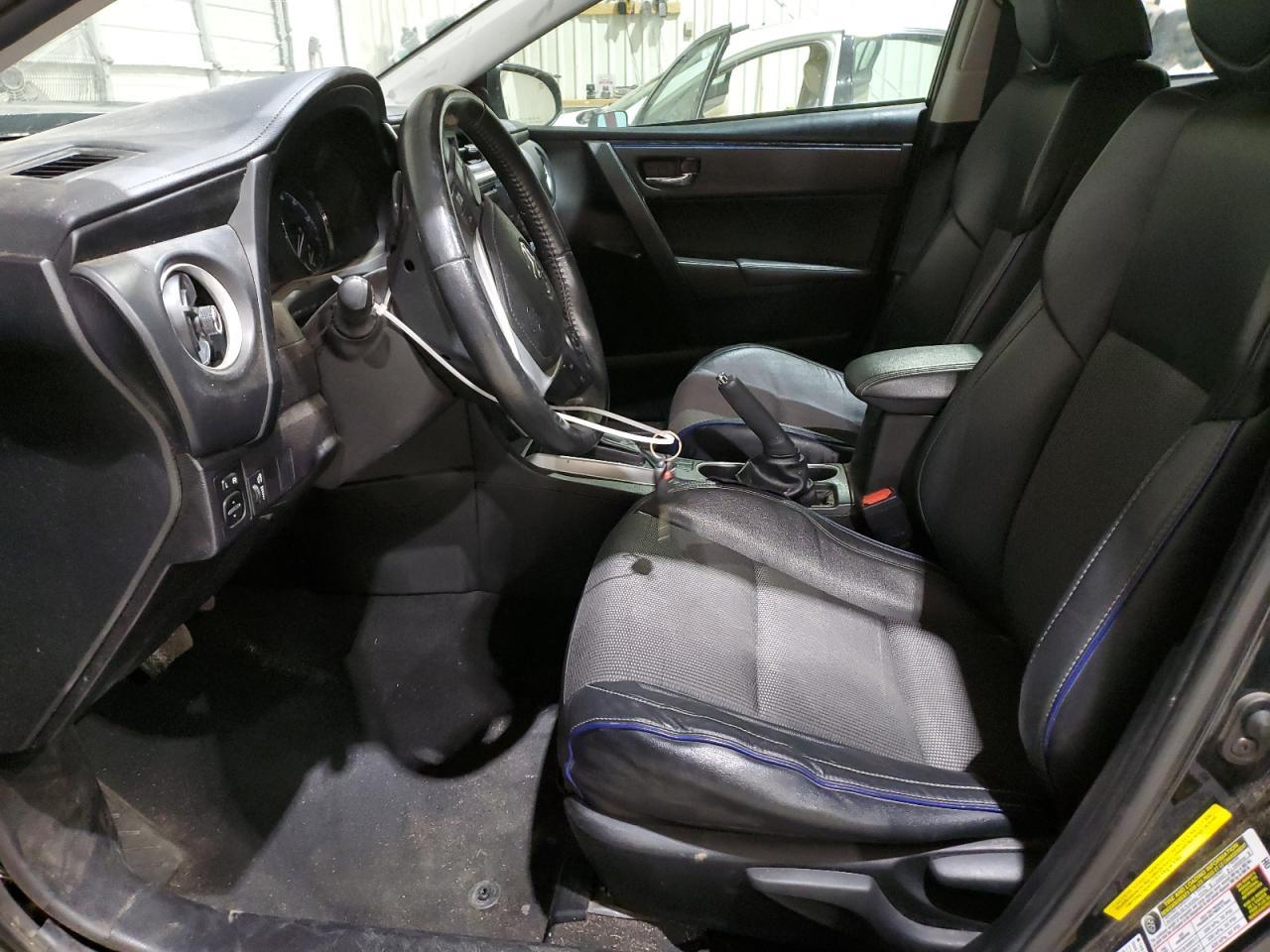 2019 TOYOTA COROLLA L - Фото 7