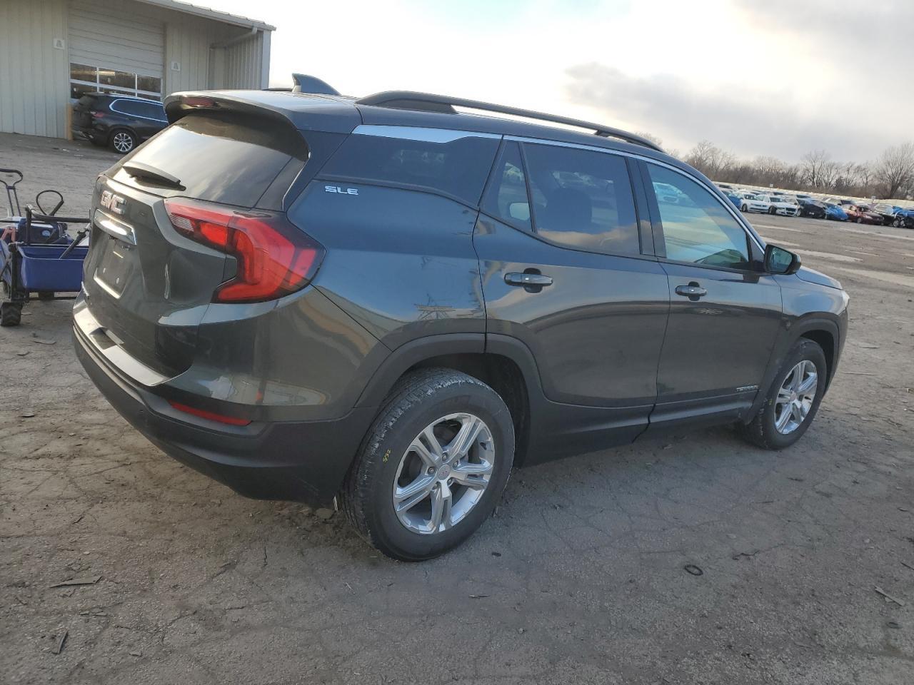 2019 GMC TERRAIN SL - Фото 3