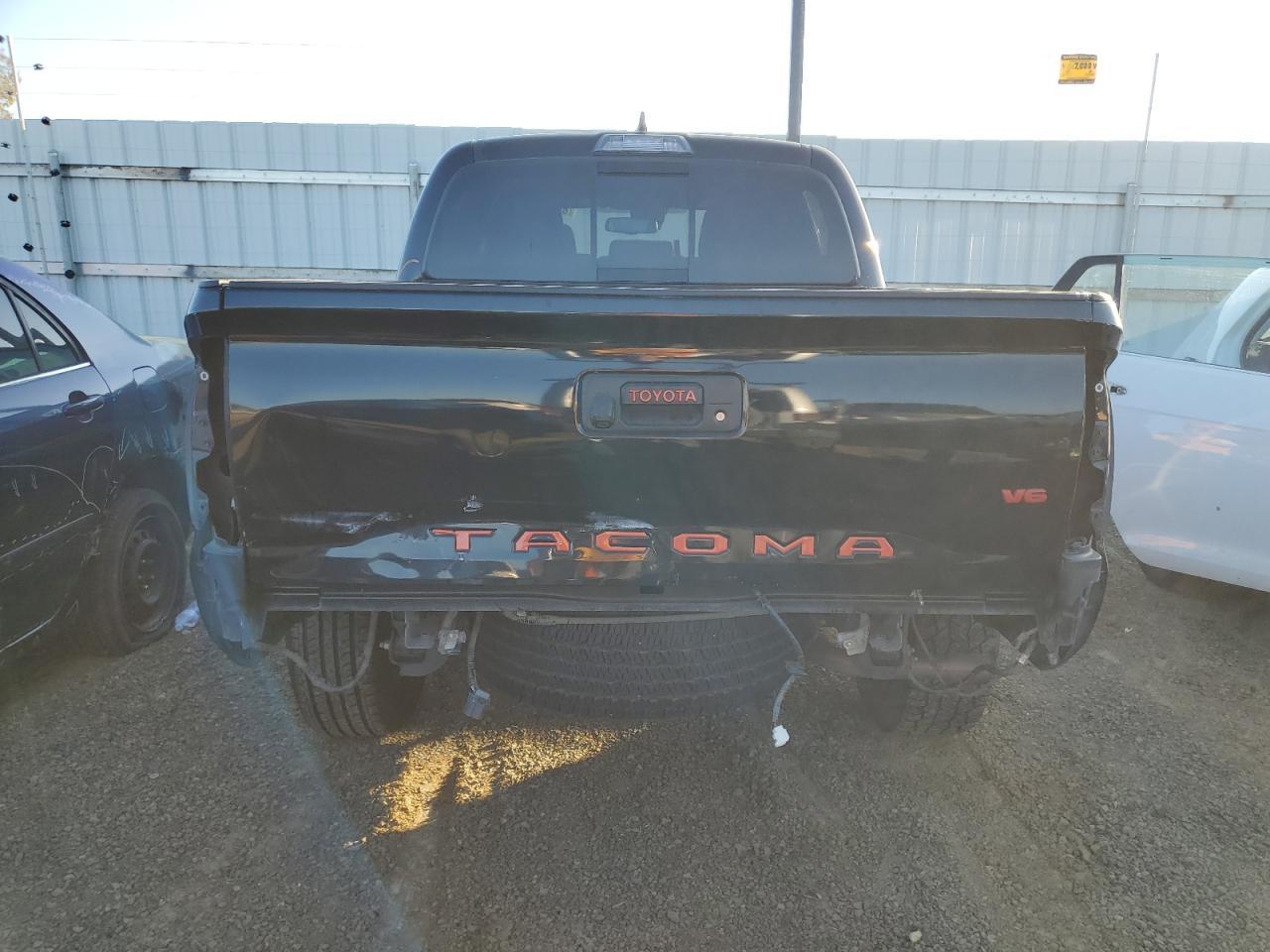 2019 TOYOTA TACOMA DOU - Фото 6