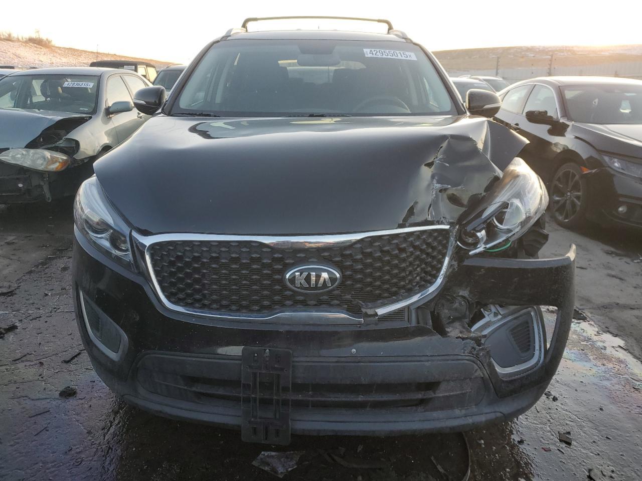 2017 KIA SORENTO LX - Фото 5