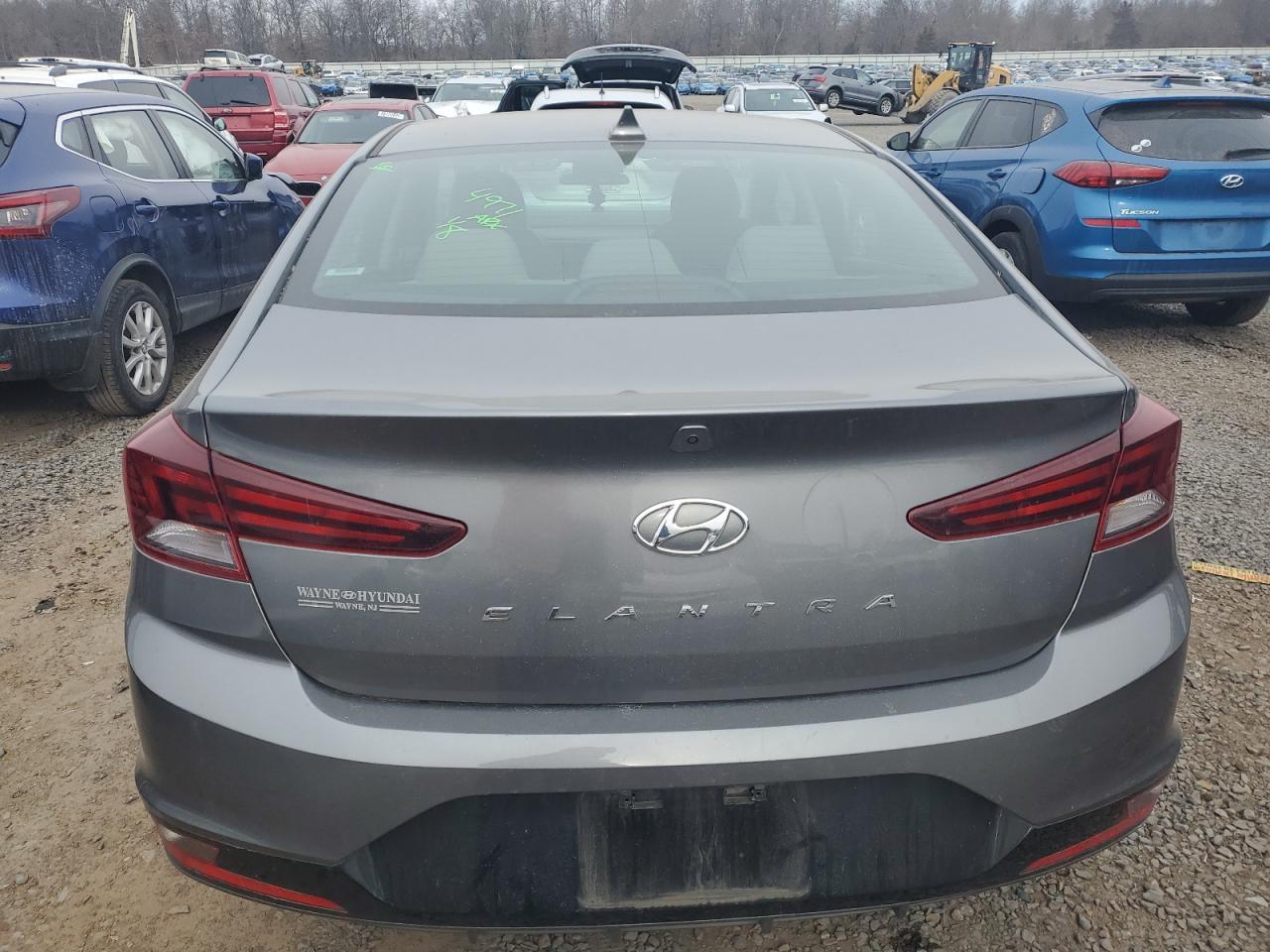 2019 HYUNDAI ELANTRA SE - Image 6