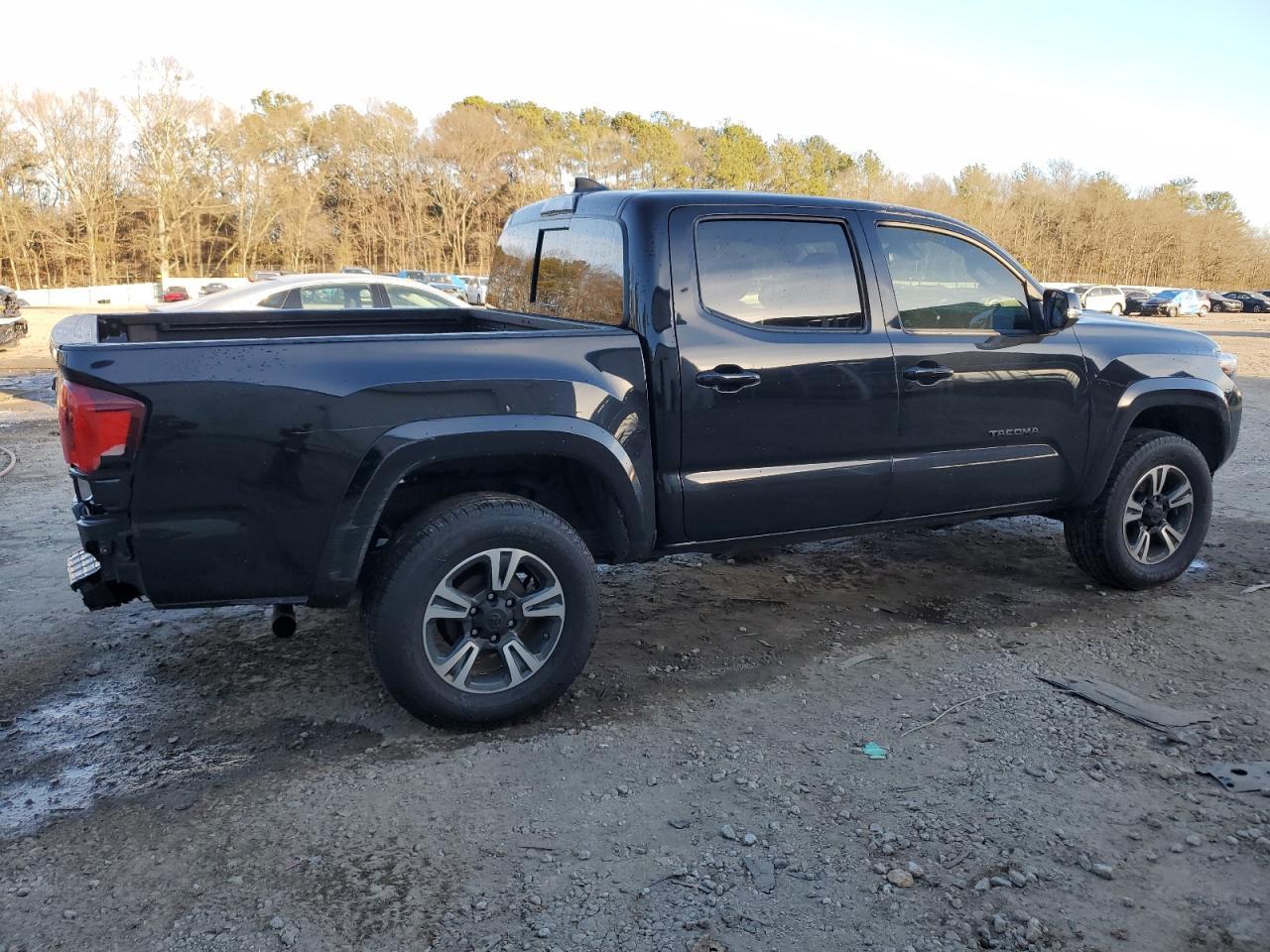 2019 TOYOTA TACOMA DOU - Фото 3