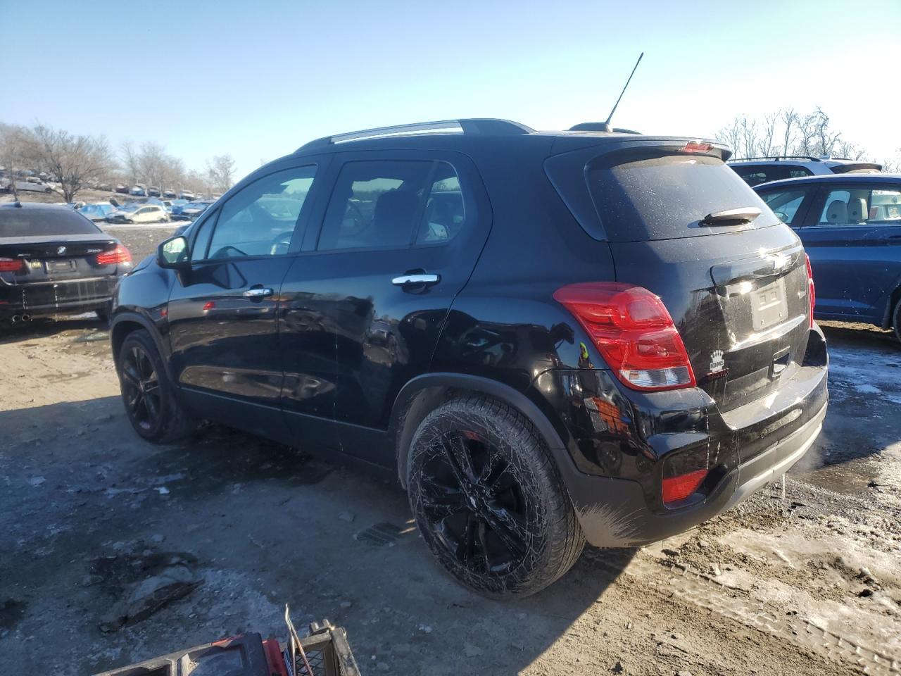 2019 CHEVROLET TRAX 1LT - Фото 2