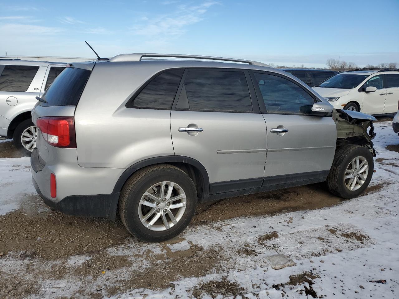 2015 KIA SORENTO LX - Фото 3