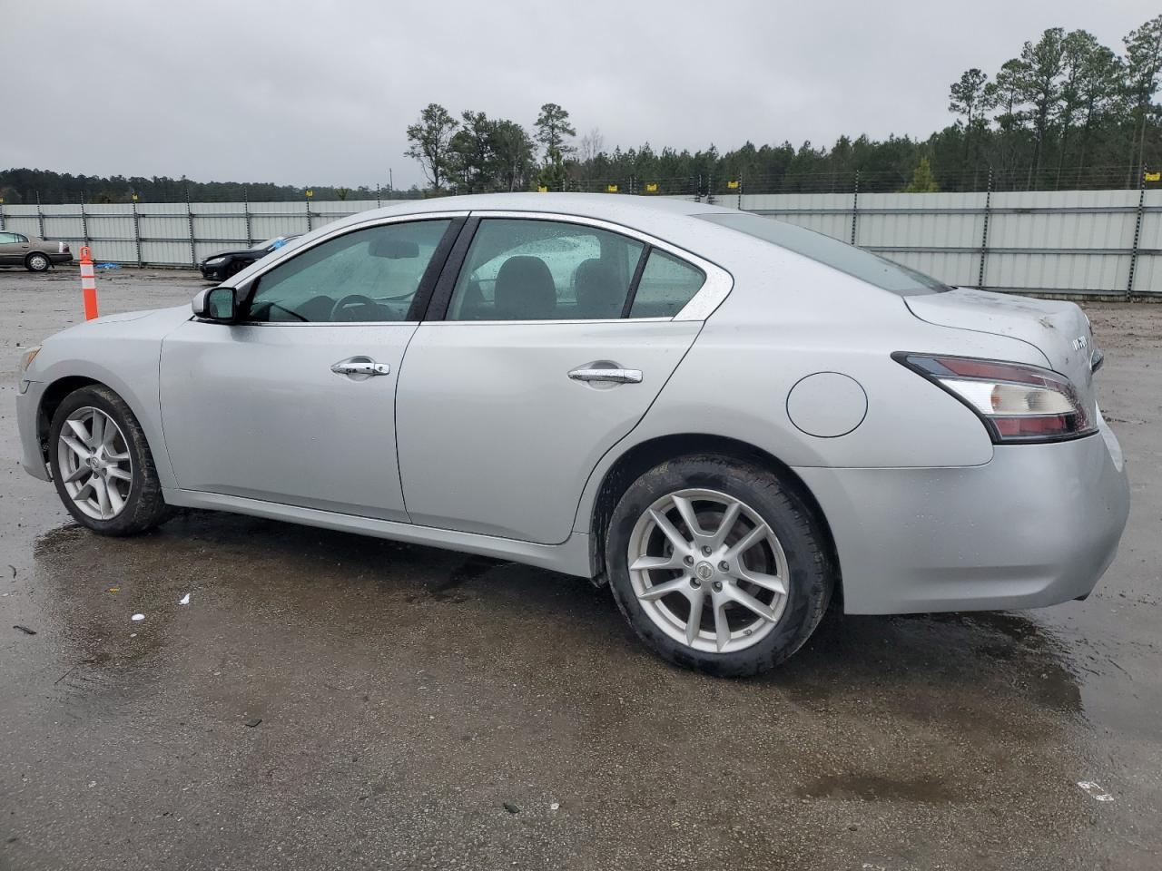 2014 NISSAN MAXIMA S - Image 2