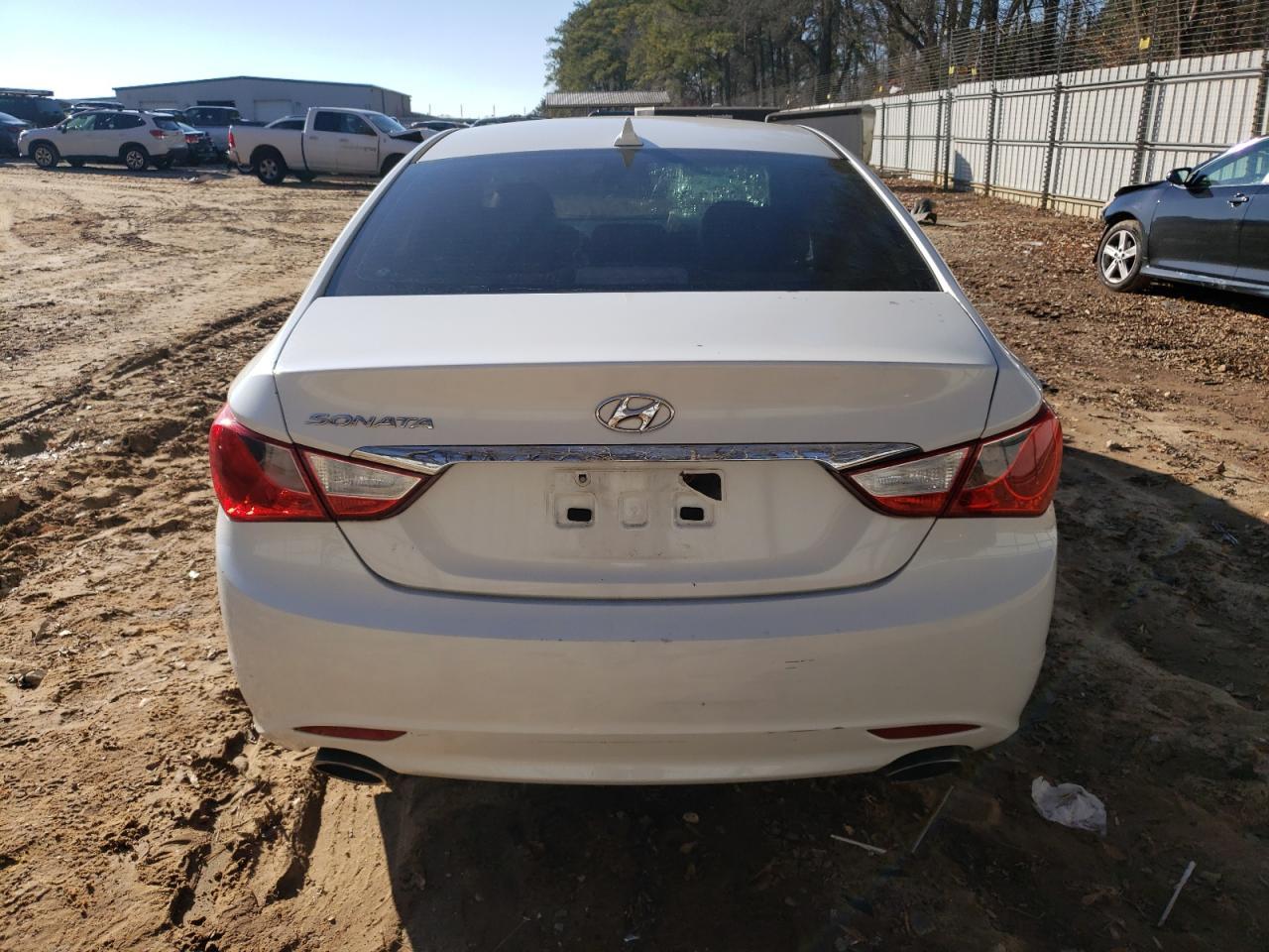 2011 HYUNDAI SONATA SE - Image 6
