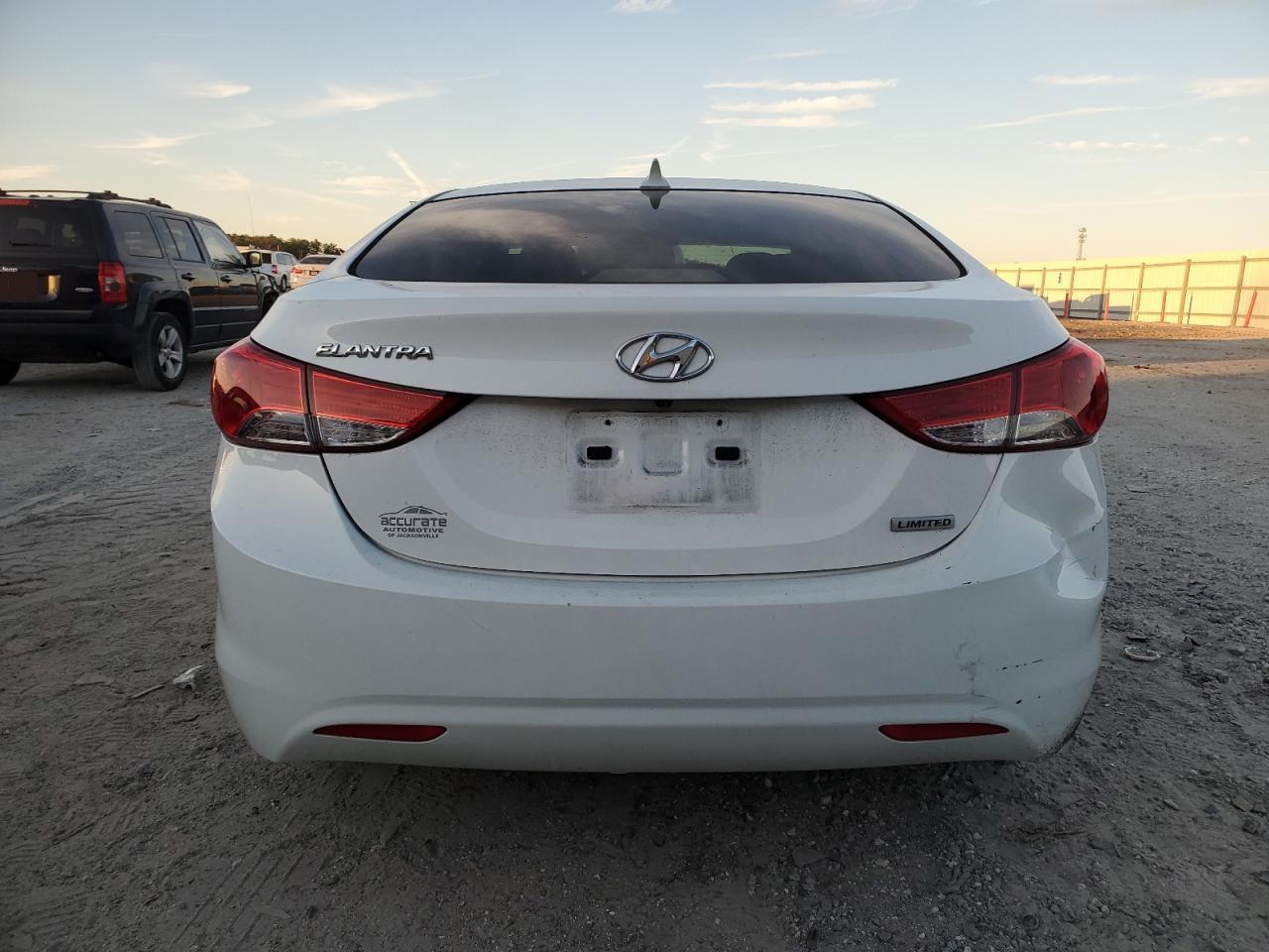 2013 HYUNDAI ELANTRA GL - Image 6