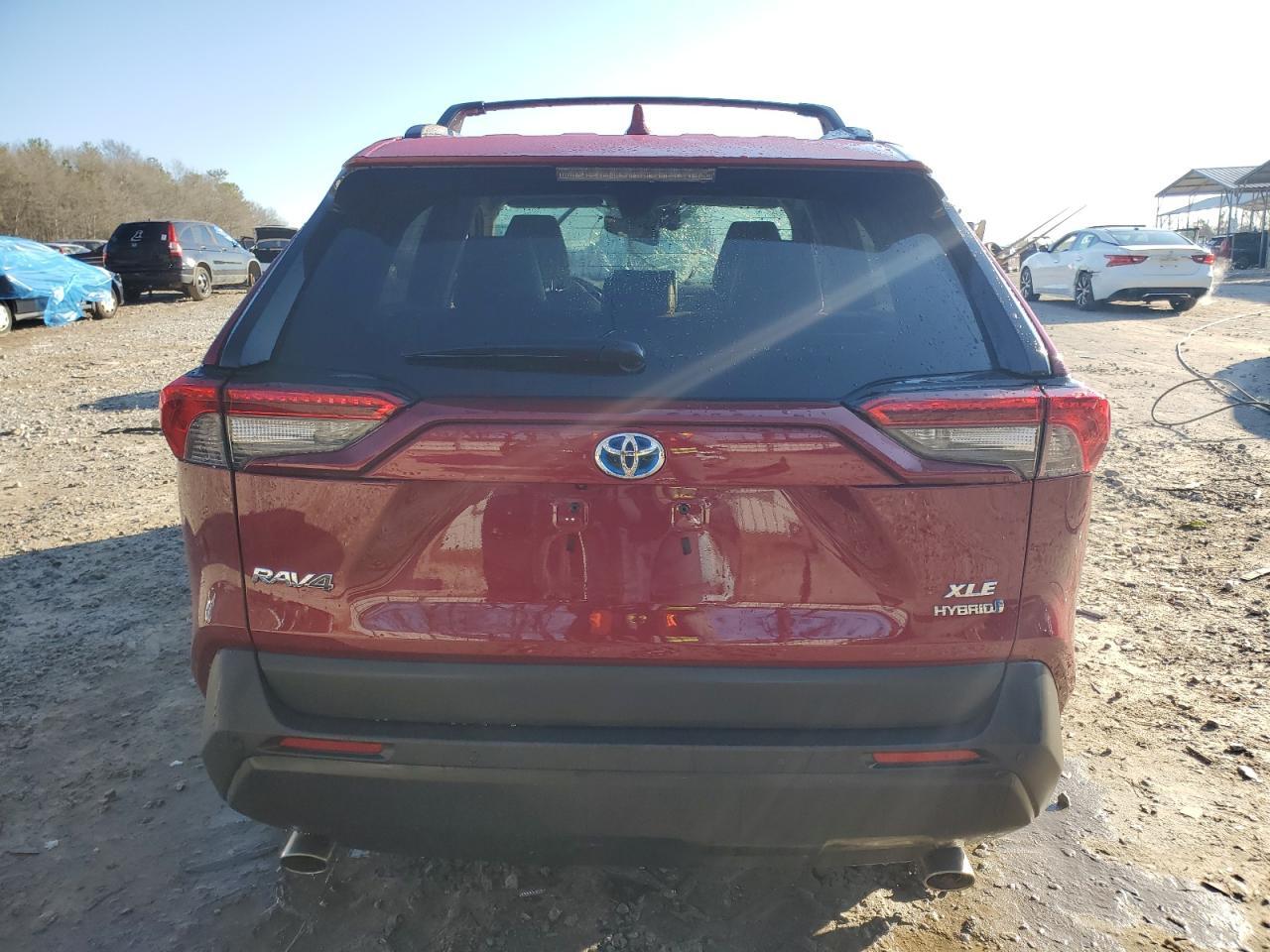 2022 TOYOTA RAV4 XLE P - Фото 6
