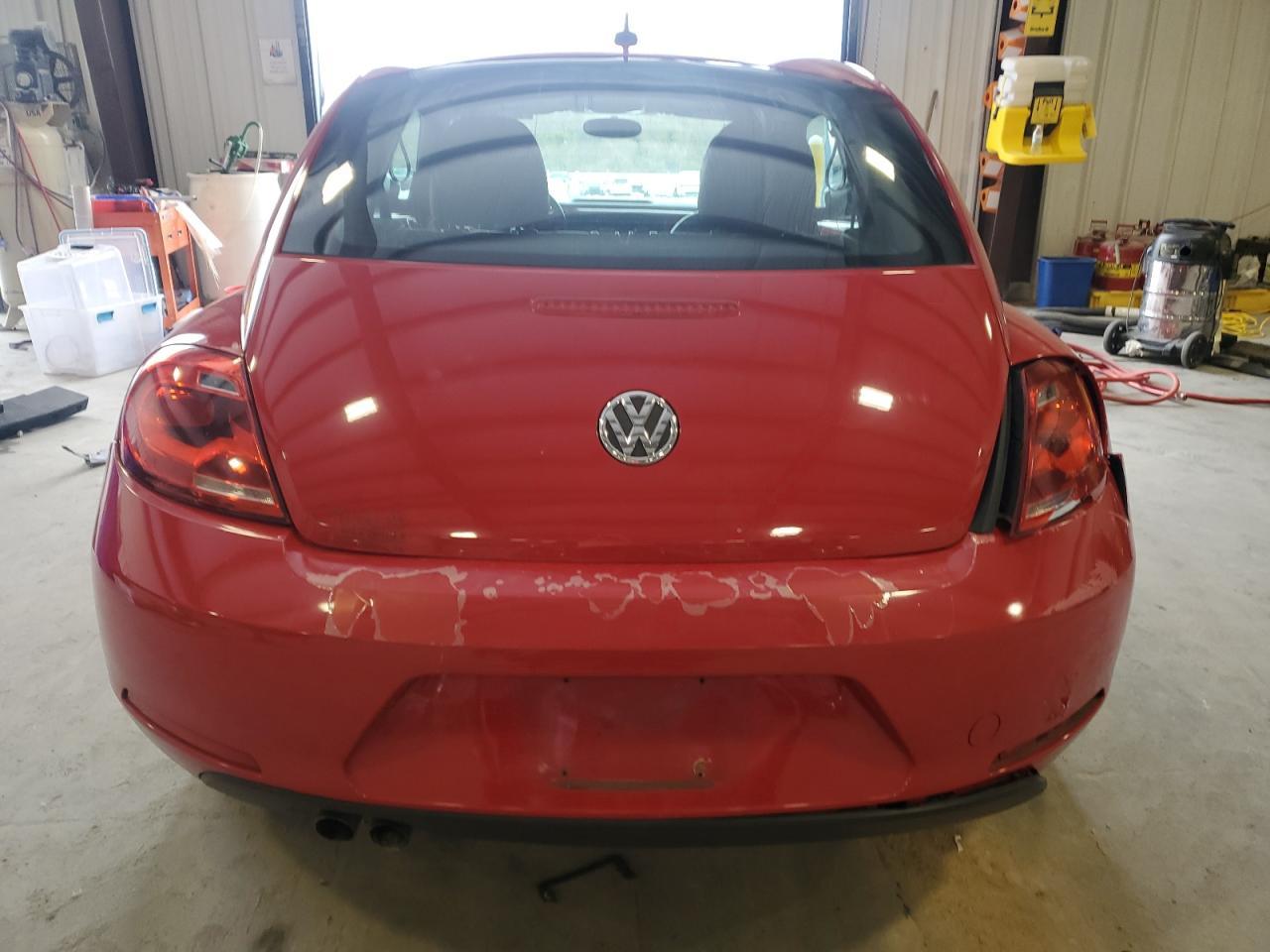 2012 VOLKSWAGEN BEETLE - Фото 6