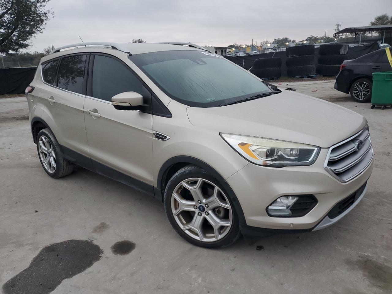 2017 FORD ESCAPE TIT - Image 4