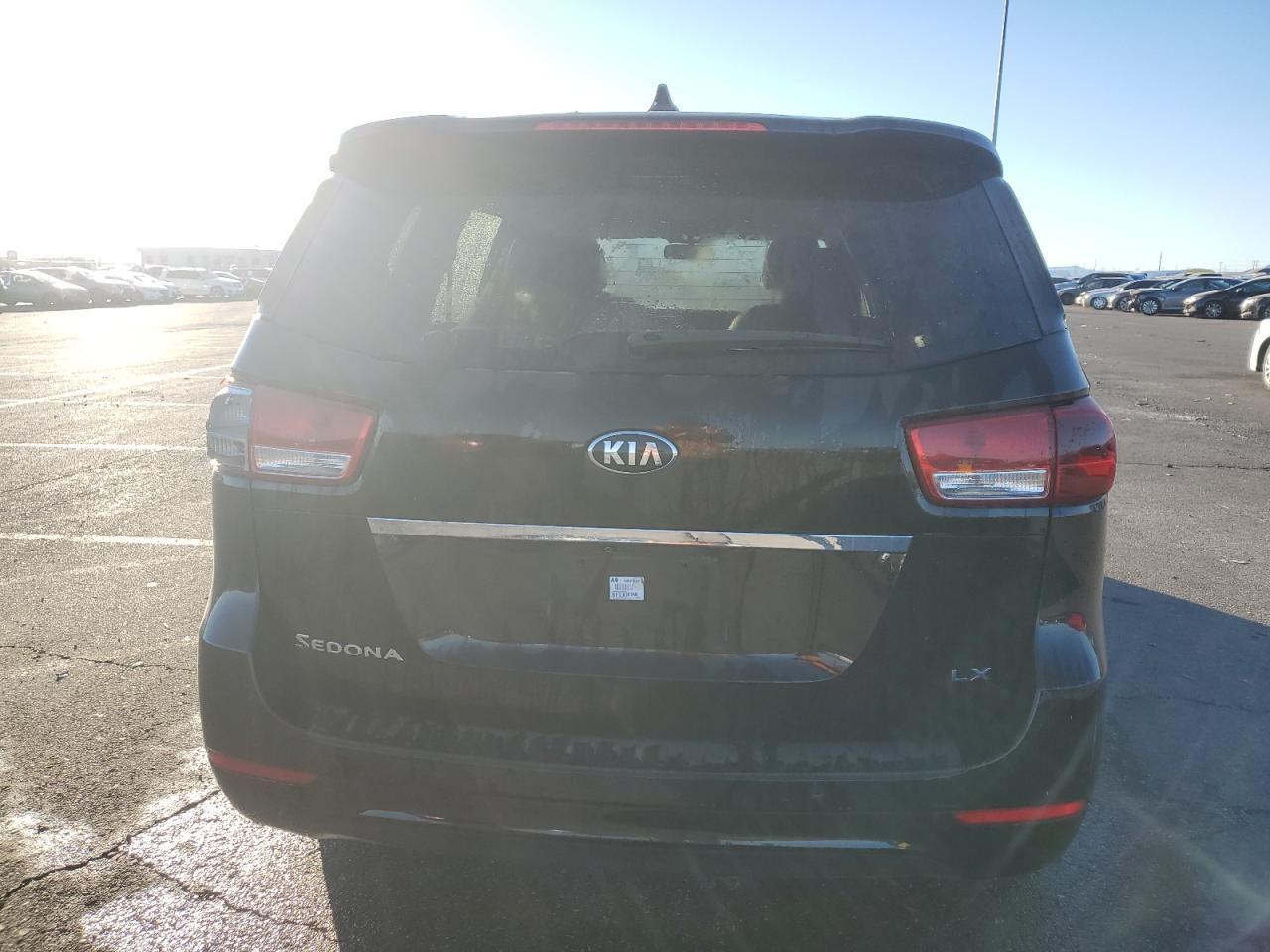 2016 KIA SEDONA LX - Фото 6