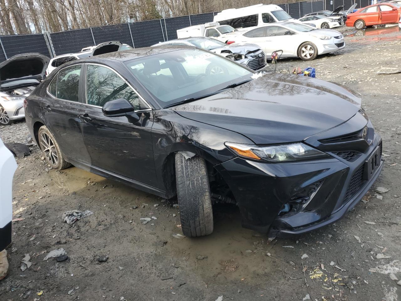 2021 TOYOTA CAMRY SE - Image 4